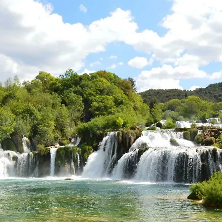 Holiday Anaela * Skradin